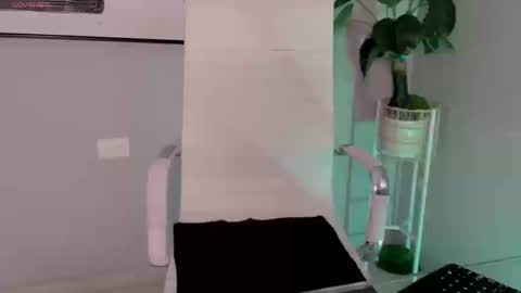 Snapshot of zoe_olsen__ chatting on September 10, 9:38 pm Zoe Olsen online show from September 10, 9:38 pm