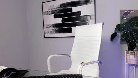 Snapshot of zoe_olsen__ chatting on February 9, 1:00 am Zoe Olsen online show from February 9, 1:00 am