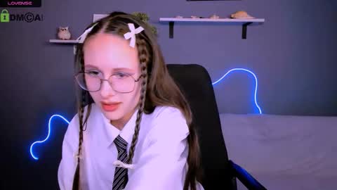zoe_puff online show from September 22, 8:13 pm