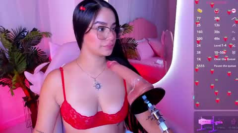 Zoe online show from February 14, 8:15 pm