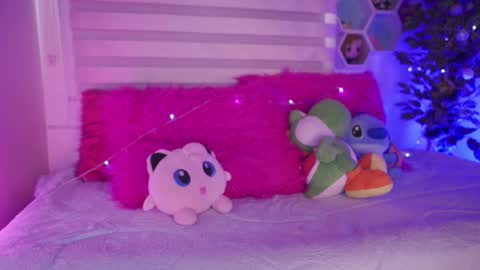 Zoe  online show from September 24, 7:20 pm