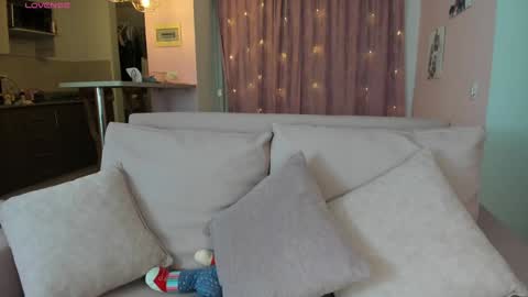 Snapshot of zoe_sullivan_ chatting on January 19, 9:44 am zoe_sullivan_ online show from January 19, 9:44 am