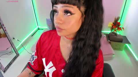 Snapshot of zoe_sullivan_ chatting on December 25, 4:11 pm zoe_sullivan_ online show from December 25, 4:11 pm