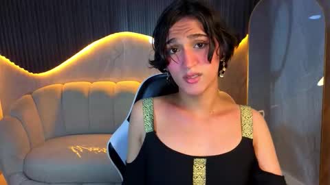 Zoe online show from December 19, 9:10 pm