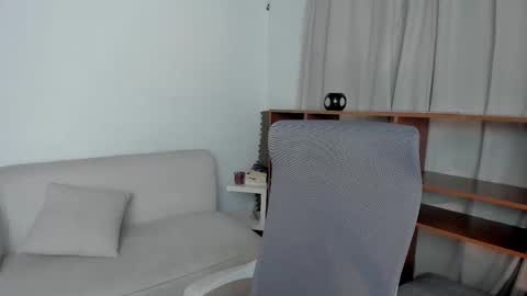 Zoe online show from February 4, 2:48 am