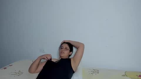 Zoe online show from May 9, 2:06 am