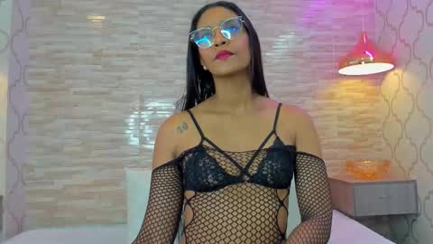 ZoeeSmitth online show from December 22, 11:39 am