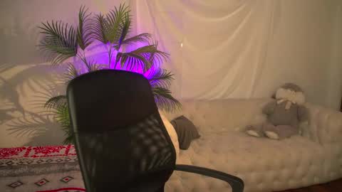 ZOE online show from April 23, 6:10 am
