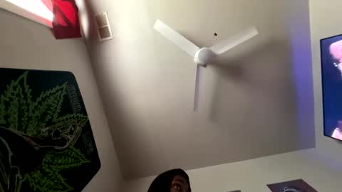 Snapshot of zoel87 chatting on January 31, 3:33 pm LovelyLatin25 online show from January 31, 3:33 pm