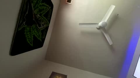 Snapshot of zoel87 chatting on February 5, 2:26 pm LovelyLatin25 online show from February 5, 2:26 pm