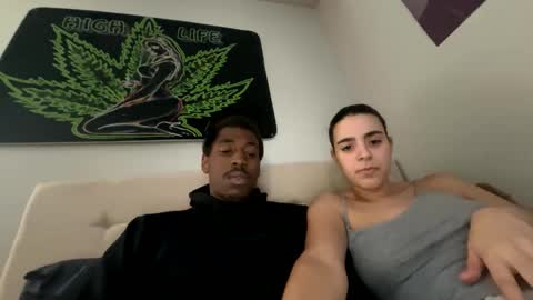 Snapshot of zoel87 chatting on January 14, 6:28 pm LovelyLatin25 online show from January 14, 6:28 pm