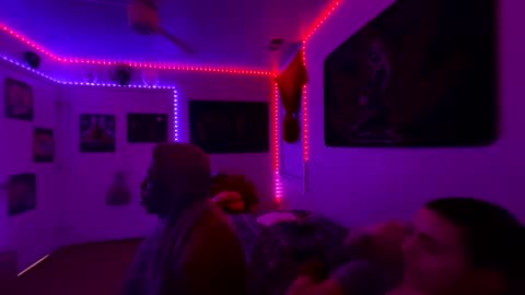 Snapshot of zoel87 chatting on February 5, 11:50 pm LovelyLatin25 online show from February 5, 11:50 pm