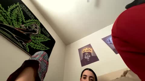 Snapshot of zoel87 chatting on February 3, 8:57 pm LovelyLatin25 online show from February 3, 8:57 pm