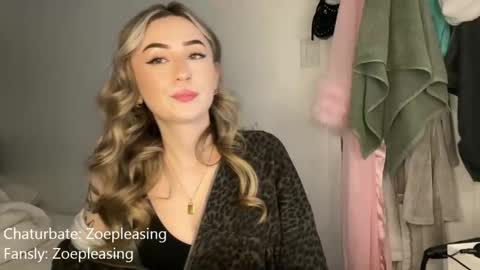 zoepleasing online show from April 13, 11:31 pm