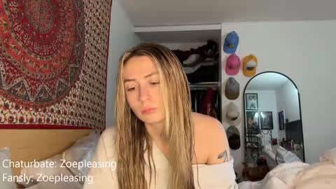 zoepleasing online show from October 12, 2:26 am