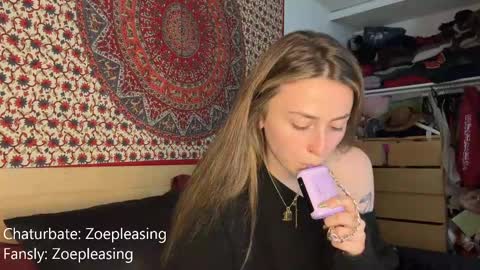 zoepleasing online show from September 24, 12:28 am