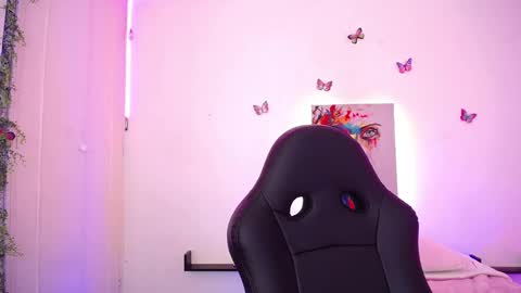 Zoe online show from February 13, 7:13 am