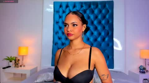Zoe Santana online show from May 14, 1:42 pm