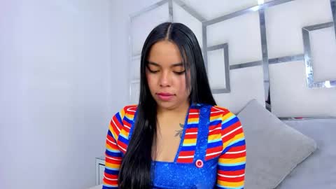 ZoeSwam online show from October 31, 12:27 pm