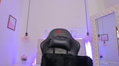 Snapshot of zoeth_ruiz chatting on March 11, 3:23 pm zoeth_ruiz online show from March 11, 3:23 pm