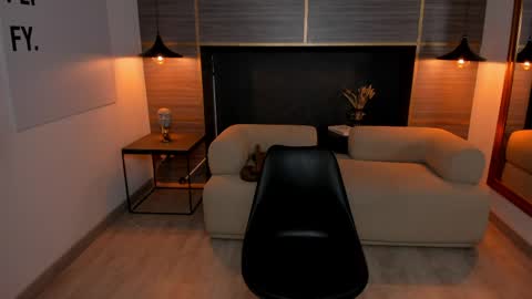 ZOE online show from May 5, 10:10 am