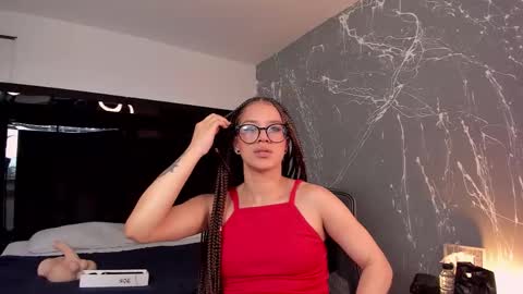 Zoe online show from October 4, 2:59 pm