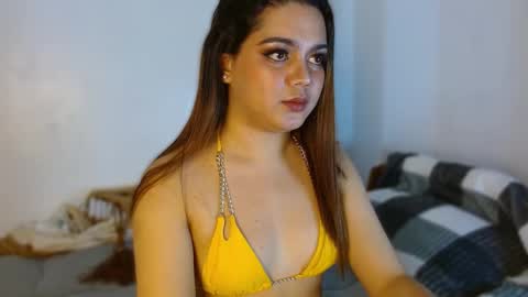 zoeylicious online show from February 16, 4:09 am