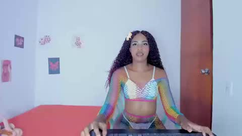Snapshot of zoey_donovan_ chatting on September 11, 9:05 pm Zoe online show from September 11, 9:05 pm