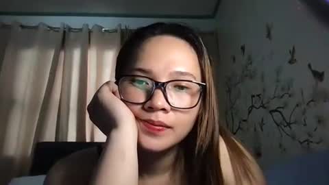 Snapshot of zoey_foryou chatting on December 15, 3:02 am zoey_foryou online show from December 15, 3:02 am