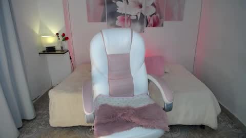 zoey online show from October 18, 10:25 pm