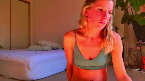 Zoeydanner online show from January 13, 10:03 pm