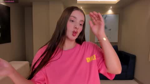 Zoey Walker online show from November 19, 11:53 am