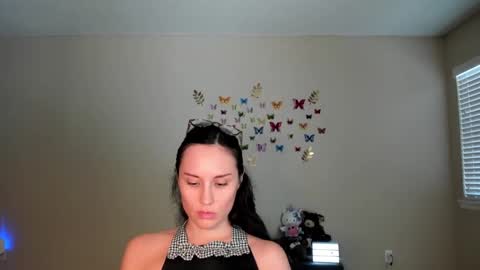 Zoie online show from September 12, 10:23 pm