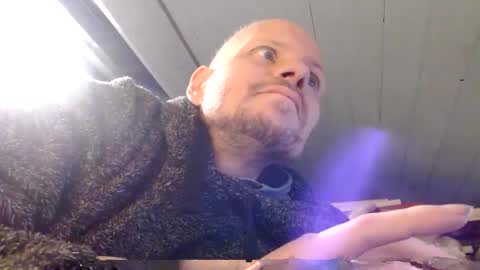 zolexthomas online show from March 9, 6:11 pm