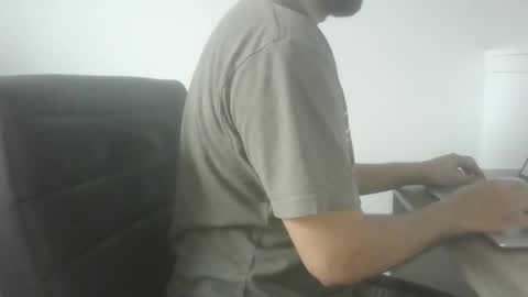 Snapshot of zoltrixboy chatting on January 2, 8:13 pm zoltrixboy online show from January 2, 8:13 pm