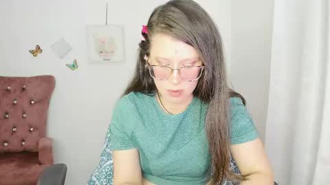 Alicie online show from May 26, 6:19 am