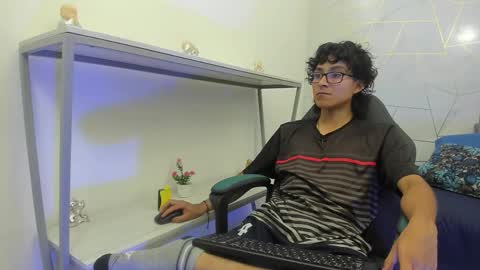     online show from November 24, 8:07 pm