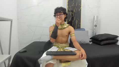     online show from October 21, 7:28 pm