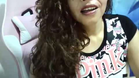 Snapshot of zusanahot chatting on January 21, 12:04 am zusanahot online show from January 21, 12:04 am