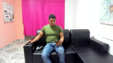 zuuriczack online show from September 10, 8:04 am