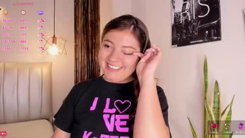 Zara online show from February 23, 7:05 pm