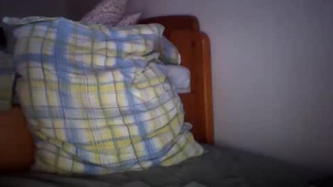 zyggy87 online show from December 14, 6:41 am