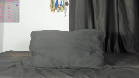 zyon garcia online show from November 2, 12:32 am