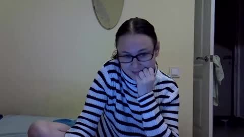 Zyuhre online show from October 11, 7:06 pm