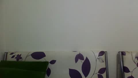 zzzzzzz41 online show from April 2, 4:25 pm